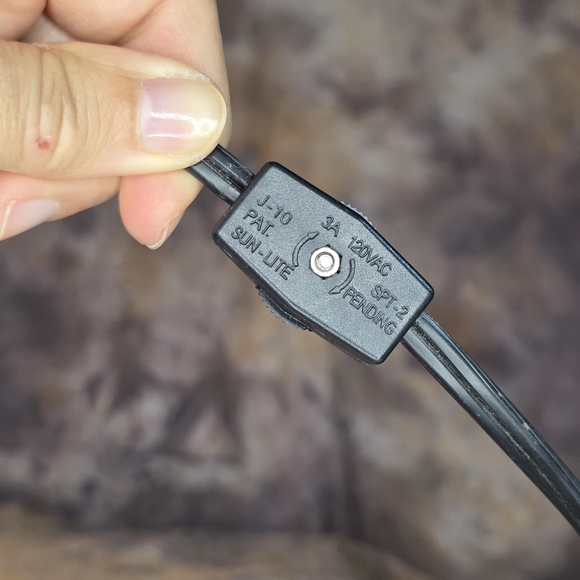 Scentsy Hatteras Mid Size Wax Warmer Light 6 Scent Bars Included - Picture 14 of 14